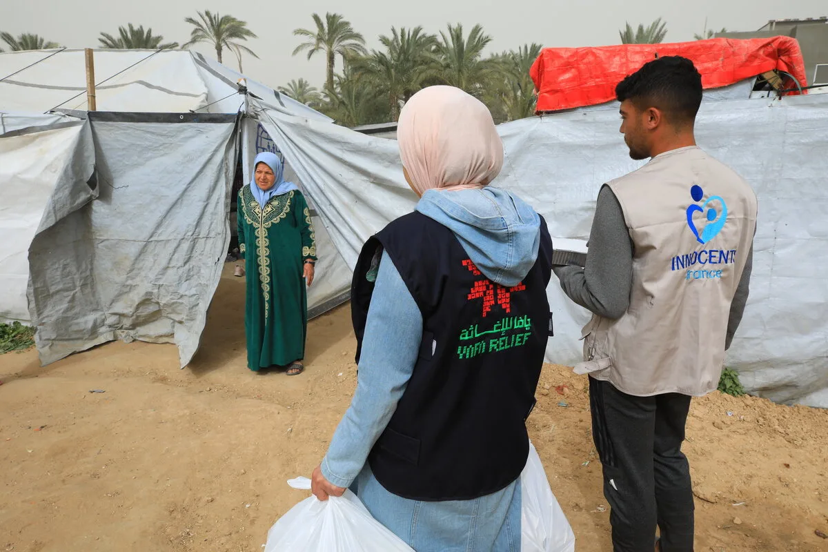 Keep Gaza Warm: Winter Clothes and Blankets for Displaced Families